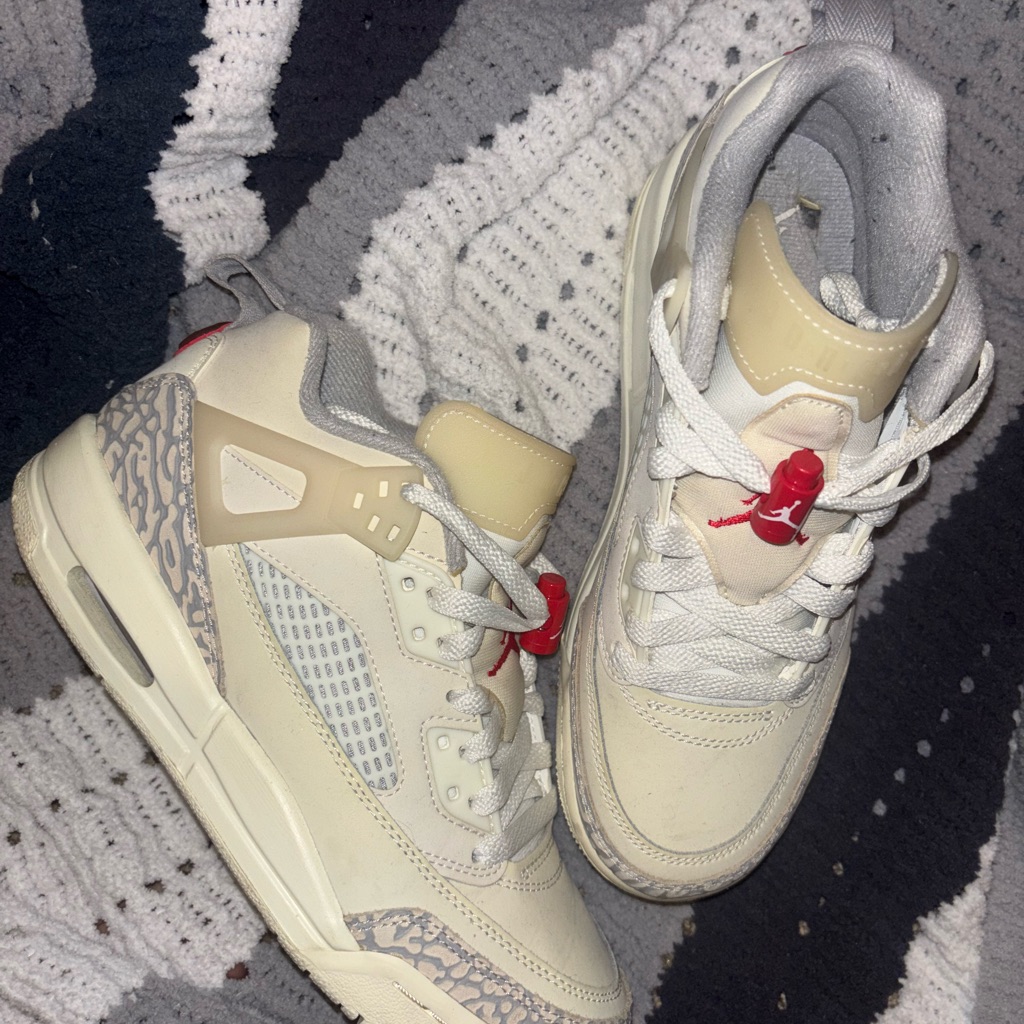 Jordan Athletic Shoes In Cream And Red